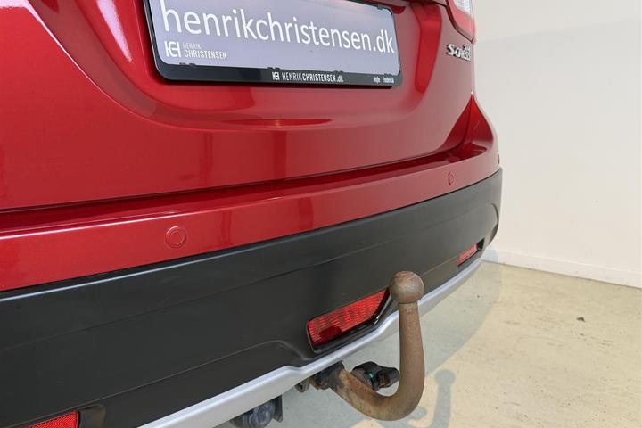 Rød Suzuki S-Cross fra 2019
