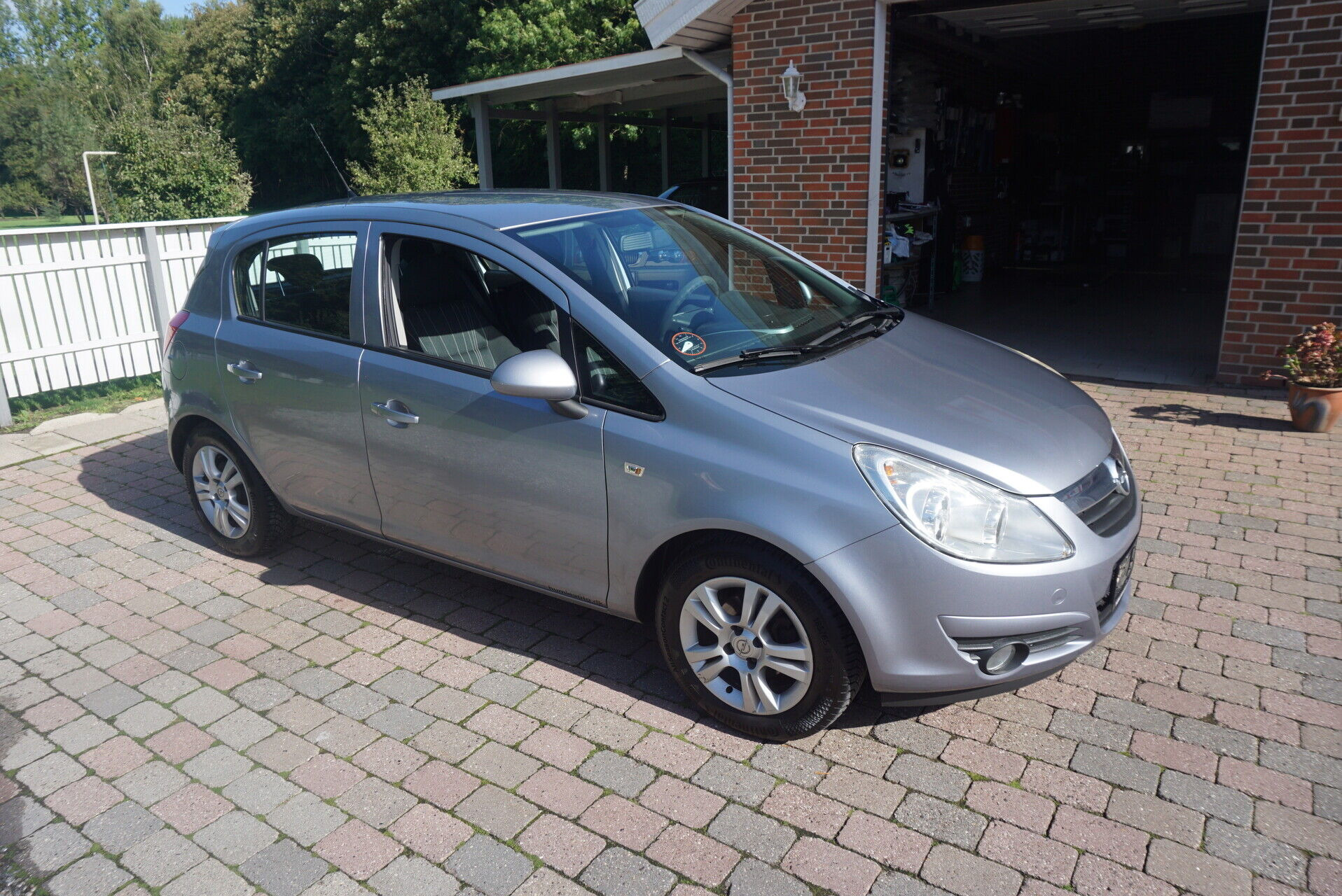 Opel Corsa 1,2 Twinport Enjoy 80HK 5d