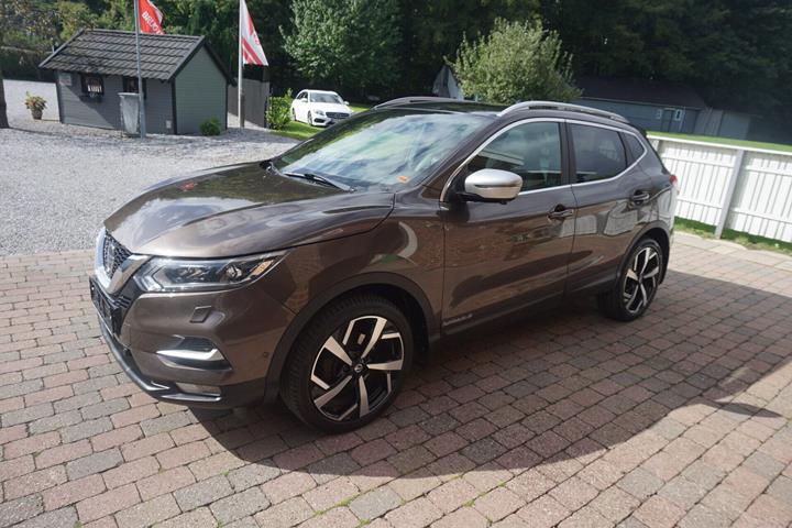 Brun Nissan Qashqai fra 2018