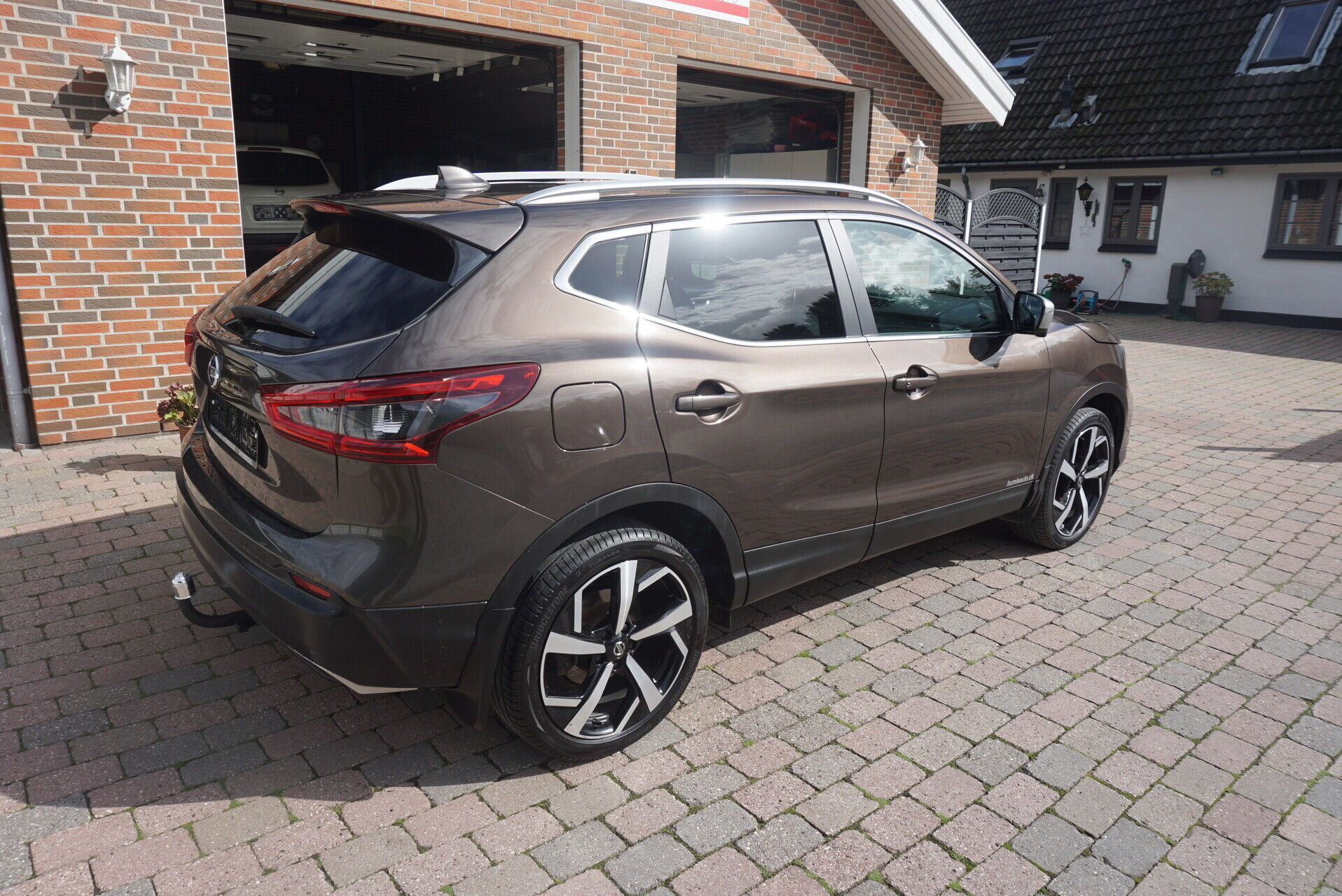 Brun Nissan Qashqai fra 2018