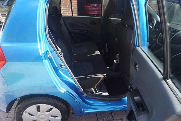 Blå Suzuki Celerio fra 2016