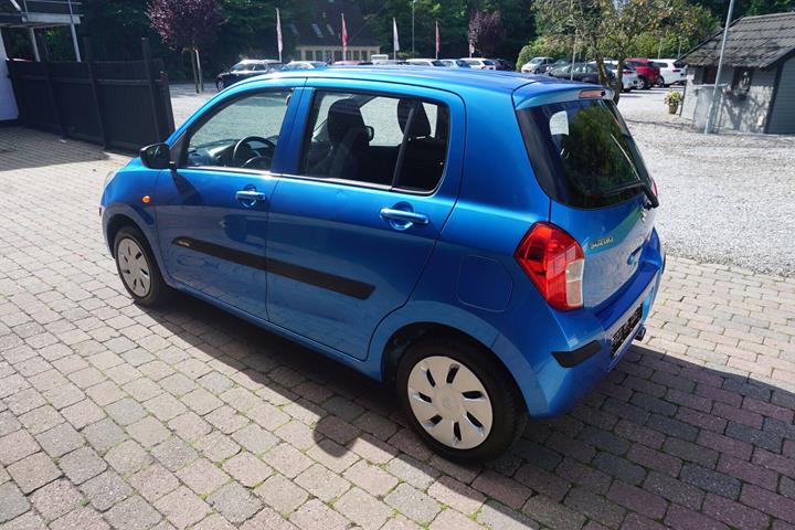 Blå Suzuki Celerio fra 2016