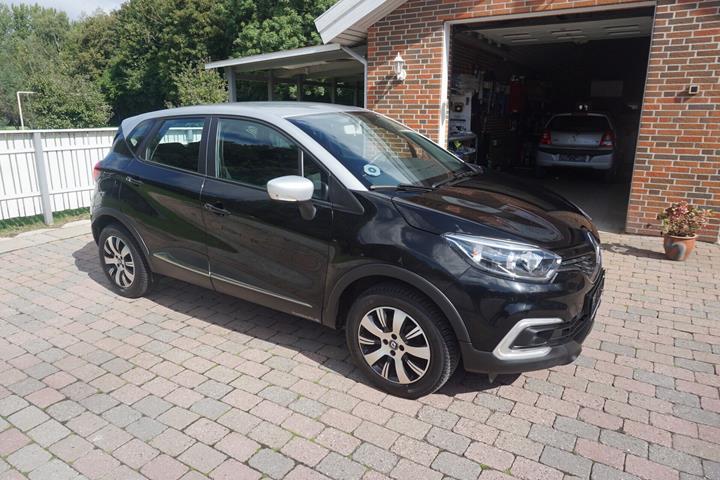 Sort Renault Captur fra 2017