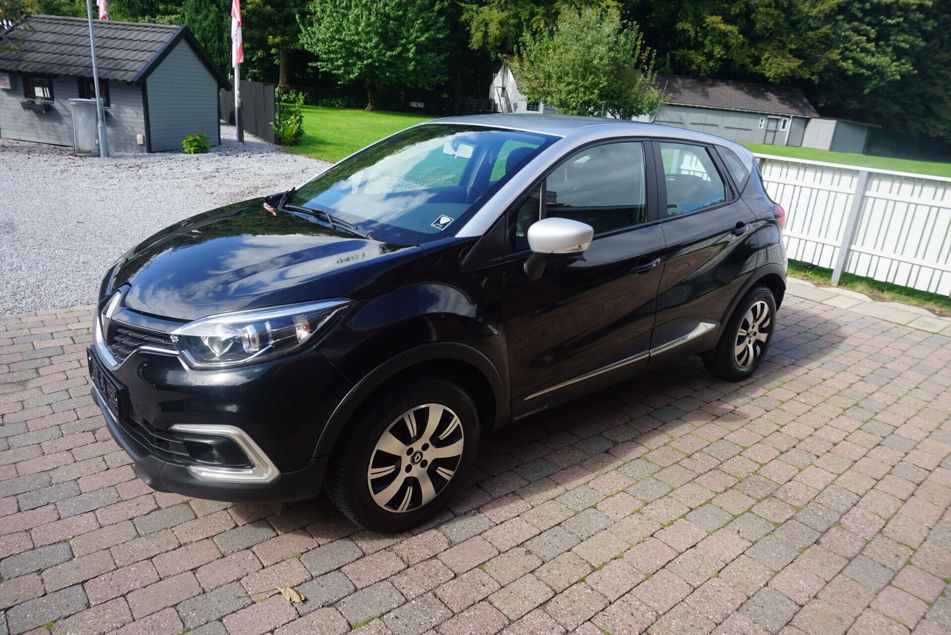 Sort Renault Captur fra 2017