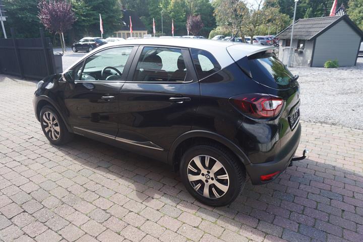 Sort Renault Captur fra 2017