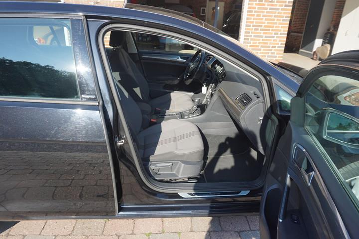 Sort VW Golf fra 2017