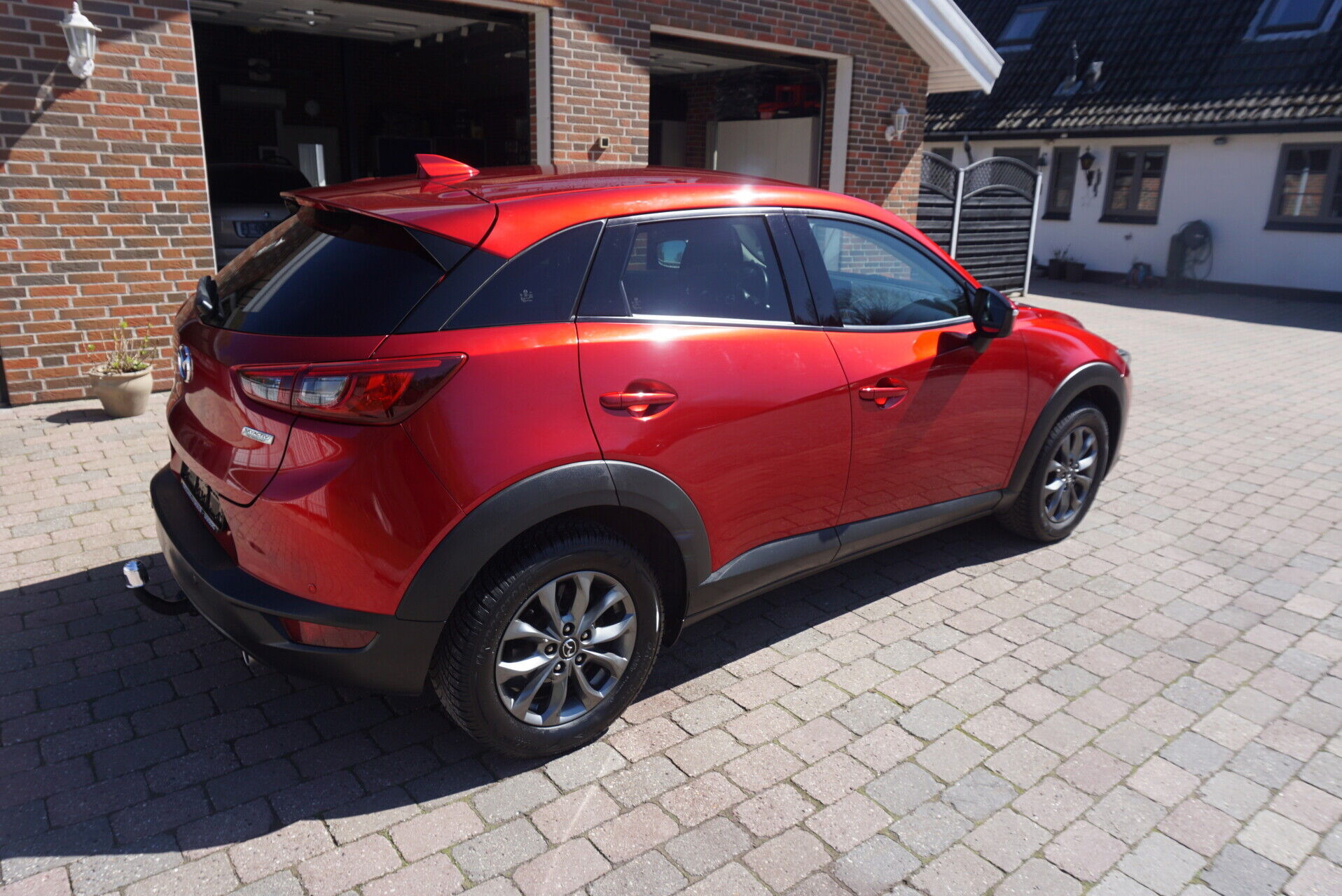 Rød Mazda CX-3 fra 2019