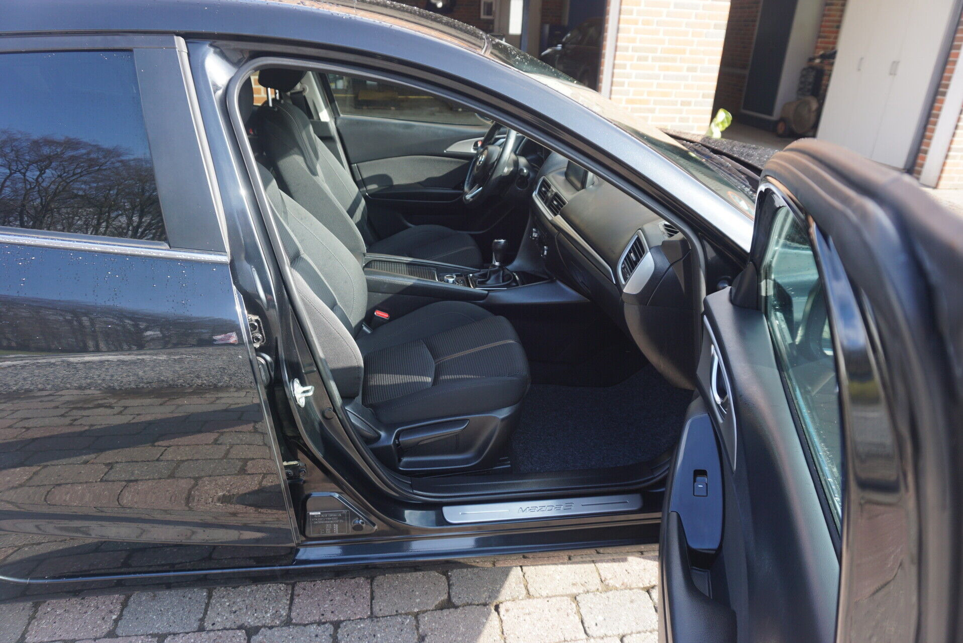 Sort Mazda 3 fra 2017