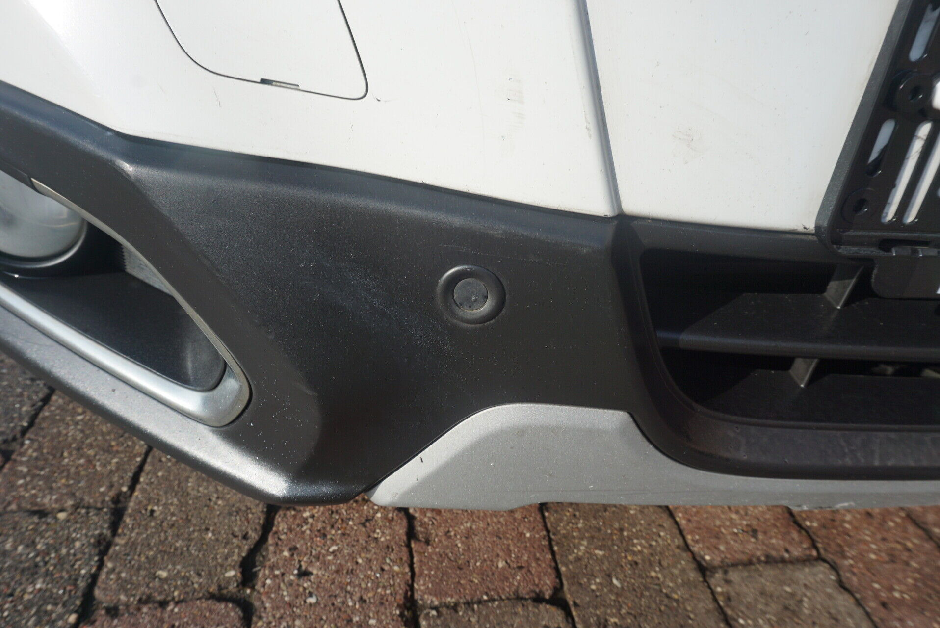 Hvid Suzuki S-Cross fra 2014
