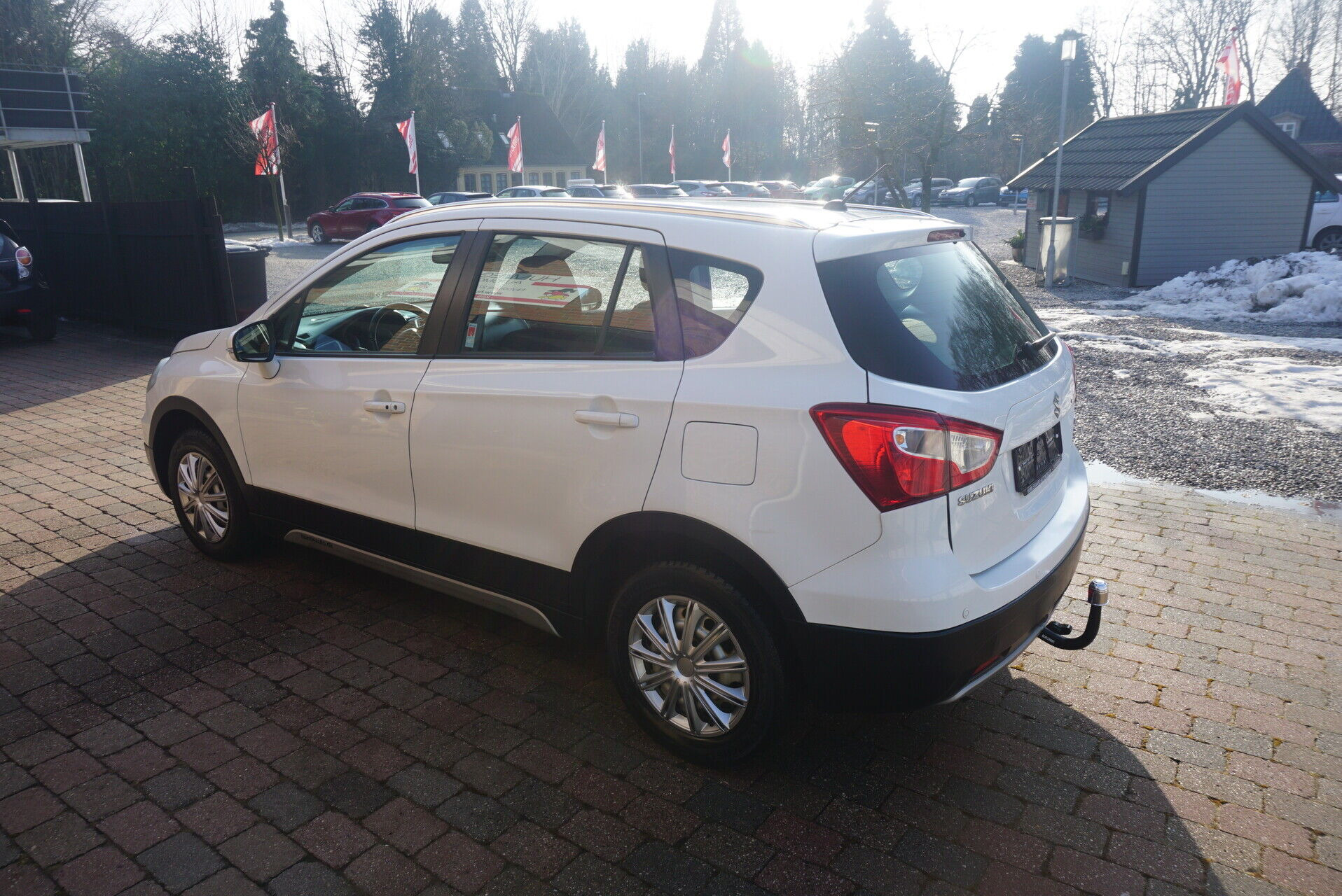 Hvid Suzuki S-Cross fra 2014