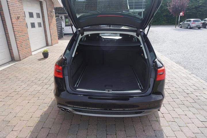 Sort Audi A6 fra 2014