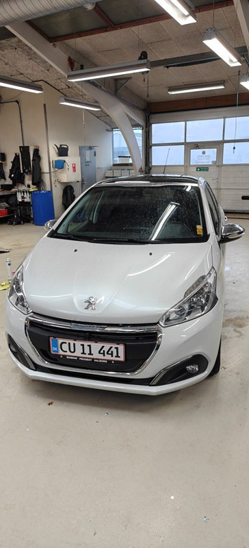Peugeot 208 1,2 VTI 82 HK 5-D