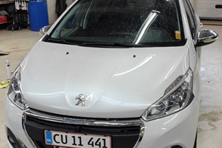 undefined Peugeot 208 fra 2017