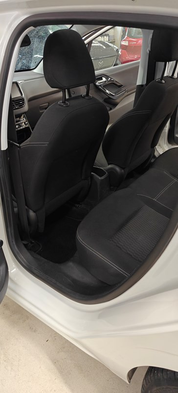 undefined Peugeot 208 fra 2017