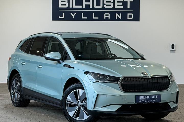 Grøn Skoda Enyaq fra 2023