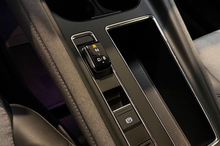 Grøn Skoda Enyaq fra 2023