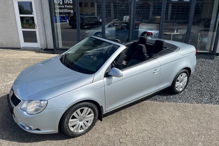 Sølv VW Eos fra 2007