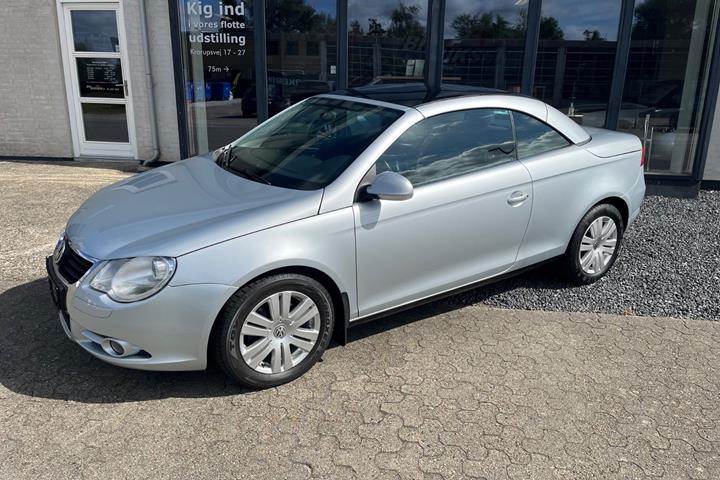 Sølv VW Eos fra 2007