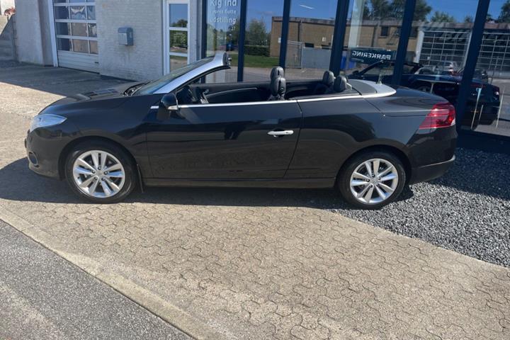 Sort Renault Megane III fra 2010