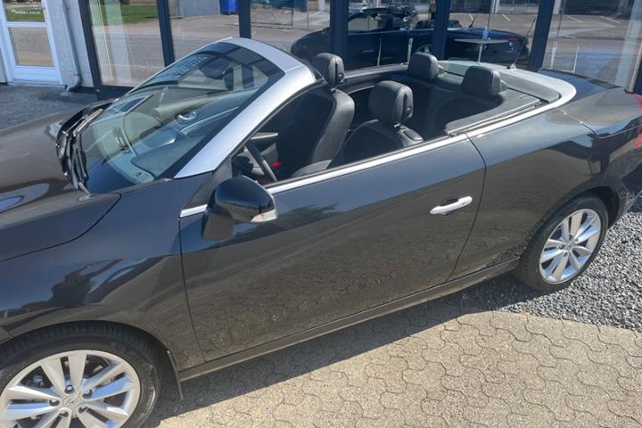 Sort Renault Megane III fra 2010
