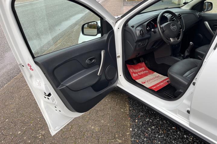 Hvid Dacia Sandero Stepway fra 2015
