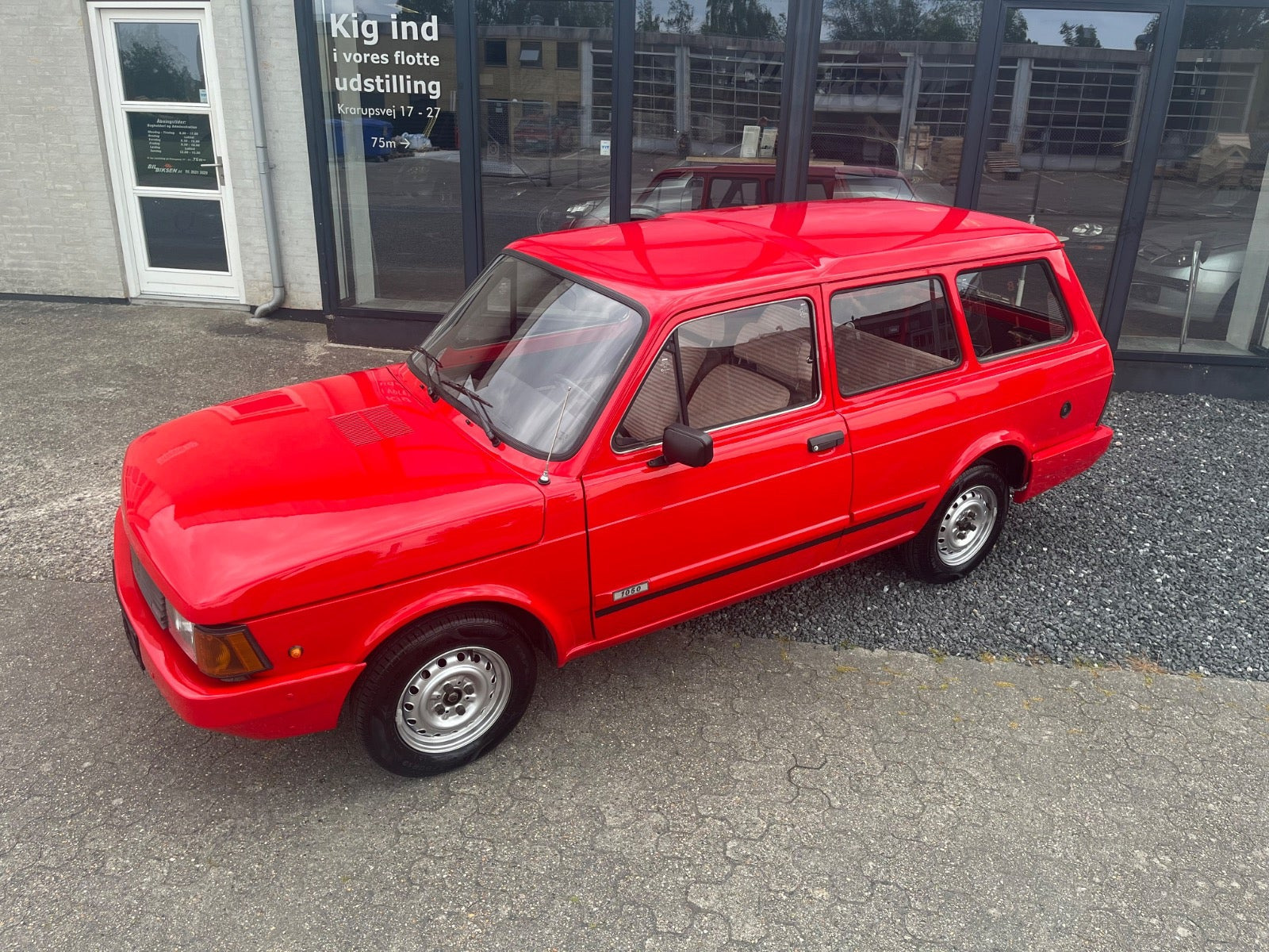 Rød Fiat 127 fra 1985