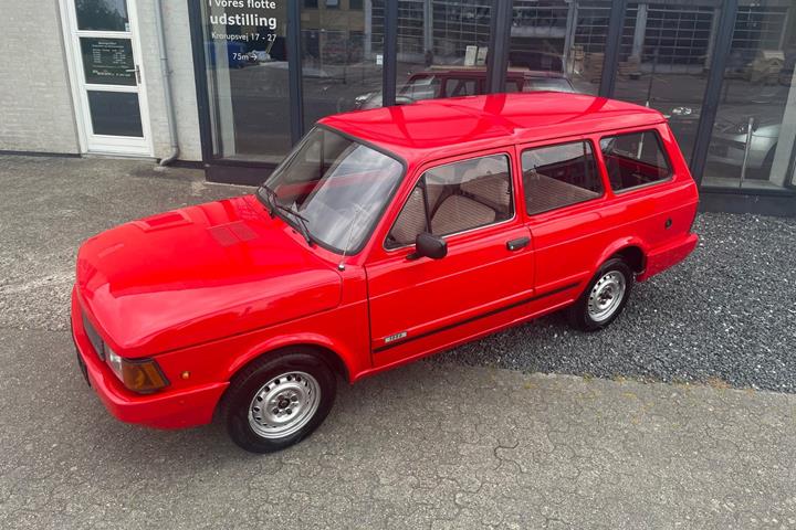 Rød Fiat 127 fra 1985