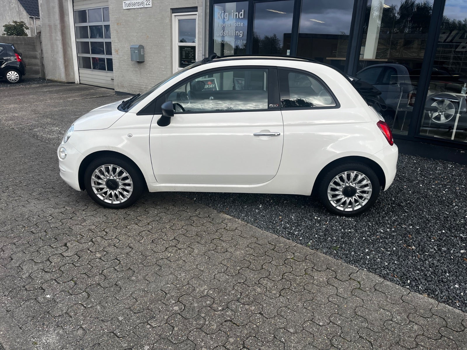 Hvid Fiat 500C fra 2018