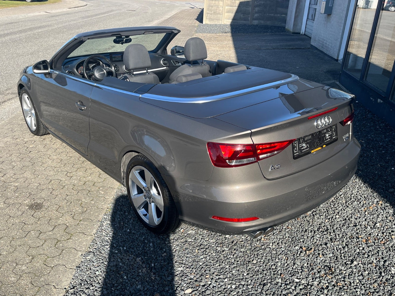 Grå Audi A3 fra 2015