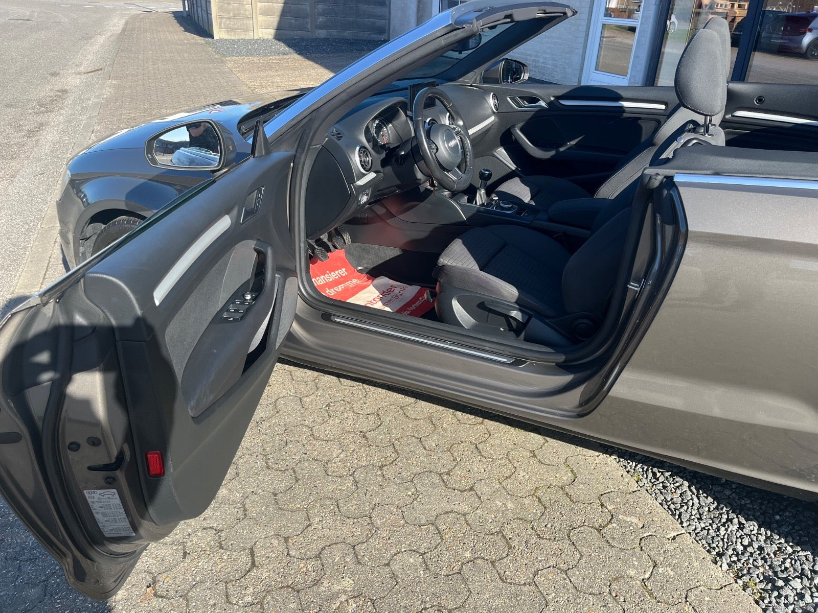 Grå Audi A3 fra 2015