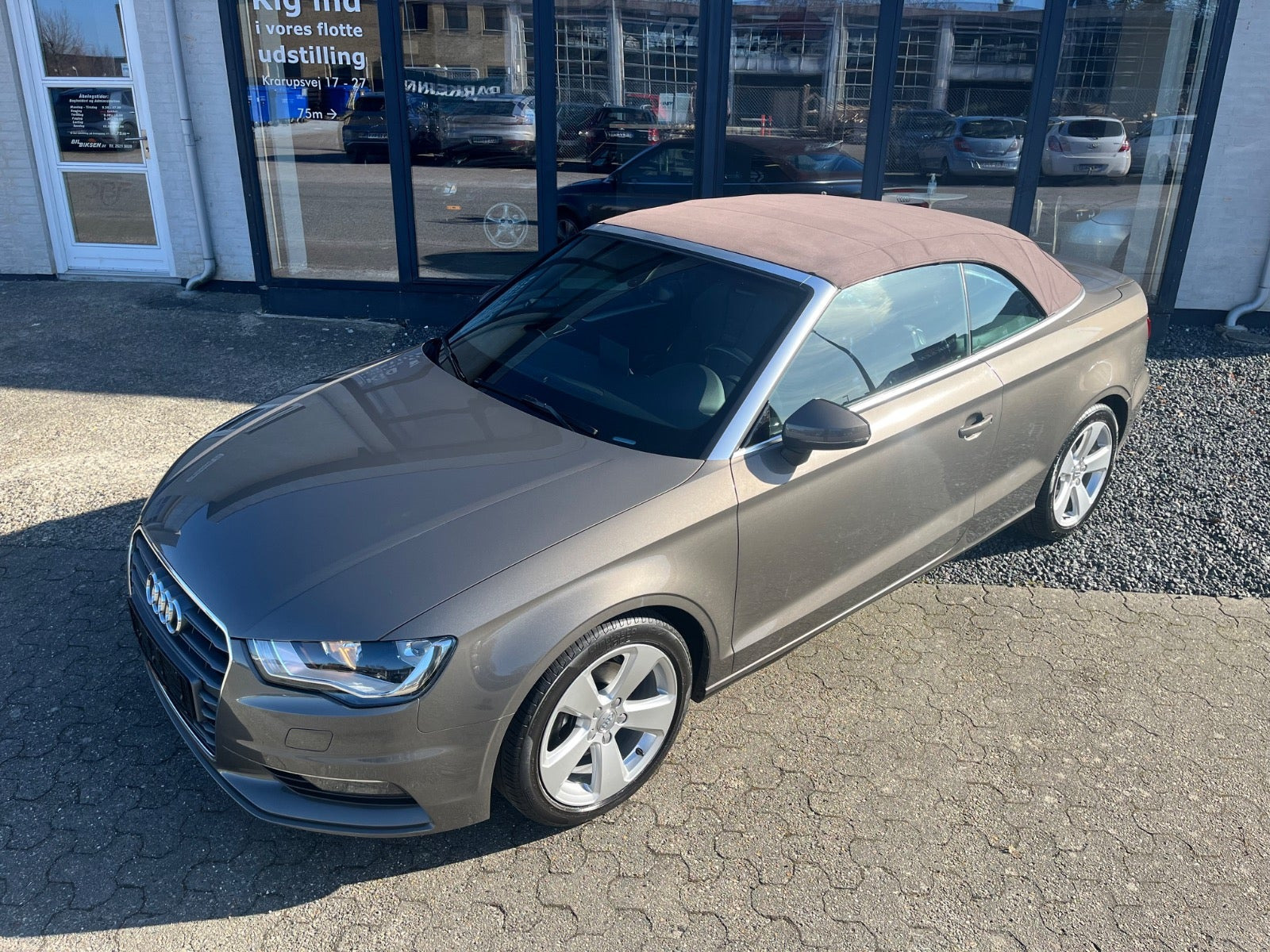 Grå Audi A3 fra 2015