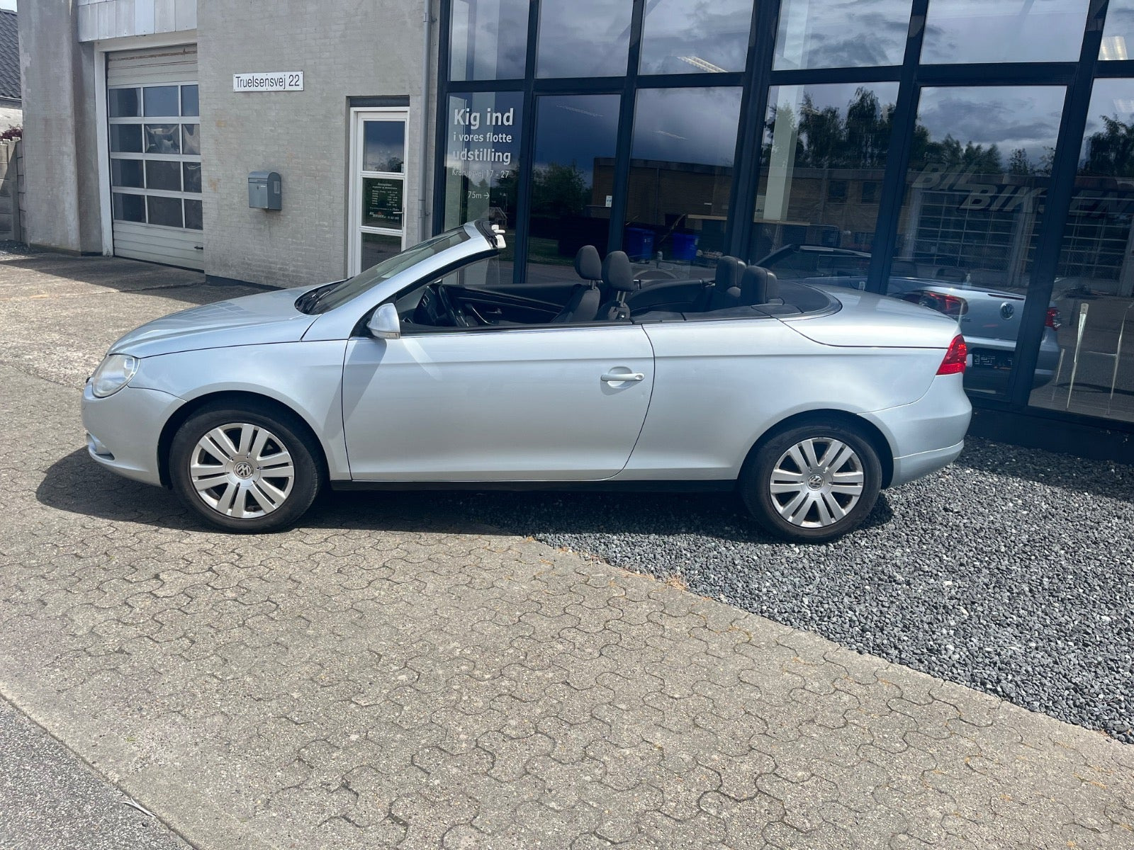 Sølv VW Eos fra 2007