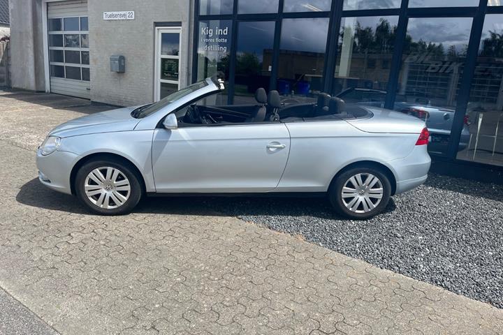 Sølv VW Eos fra 2007