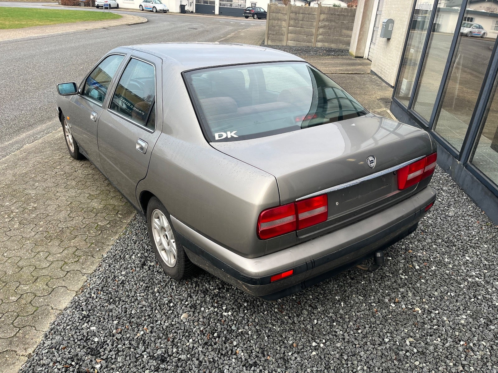 Orange Lancia Kappa fra 1997