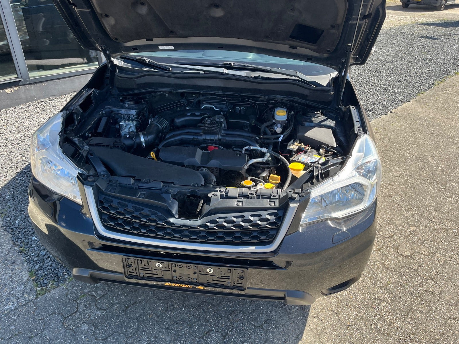 Sort Subaru Forester fra 2014
