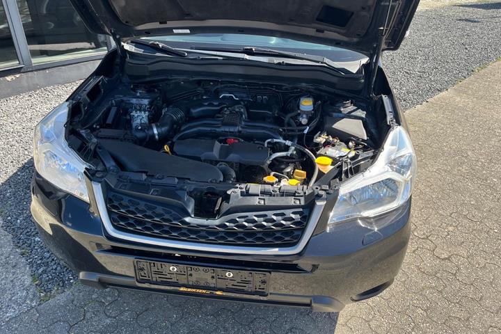 Sort Subaru Forester fra 2014