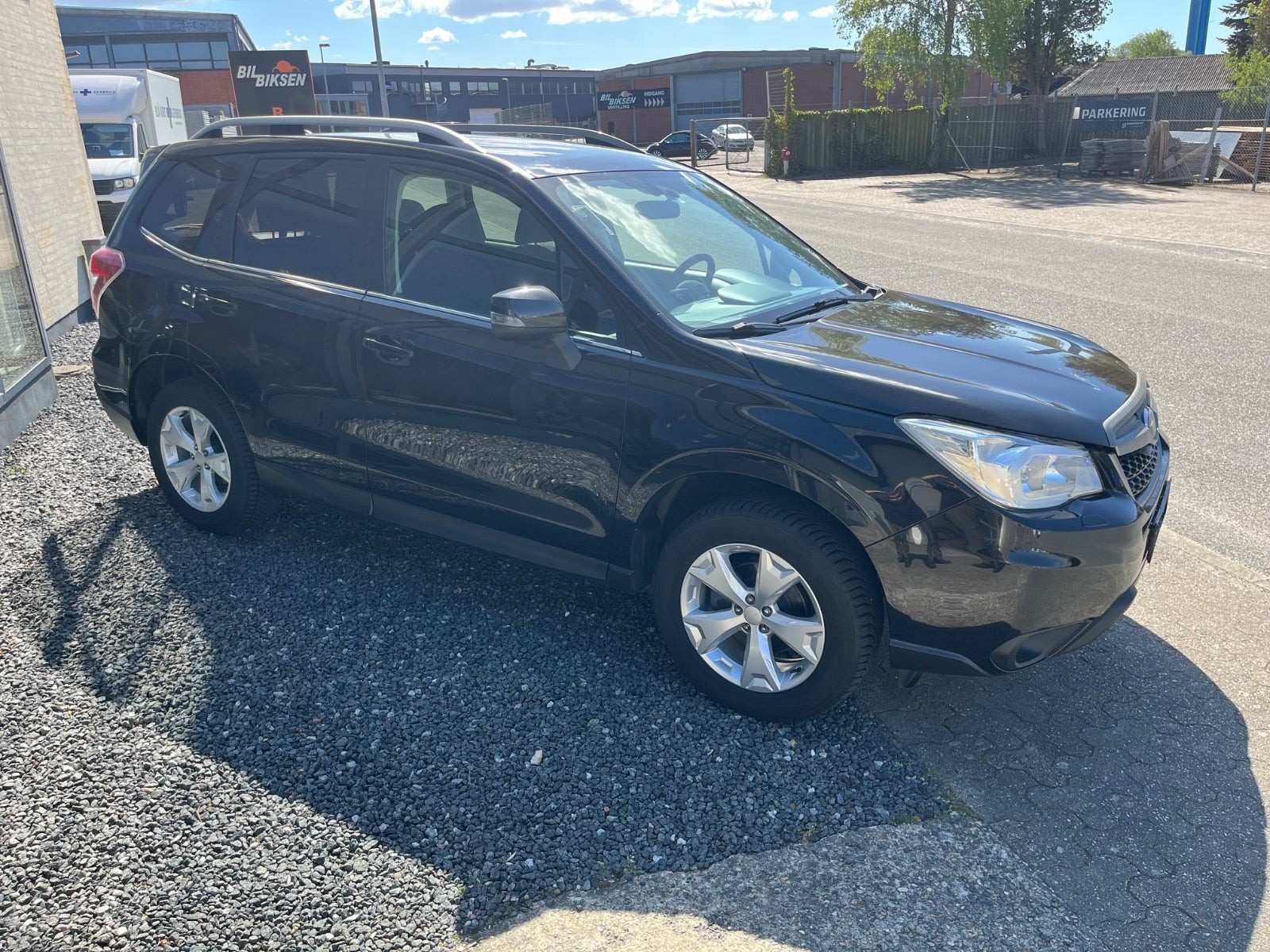 Sort Subaru Forester fra 2014