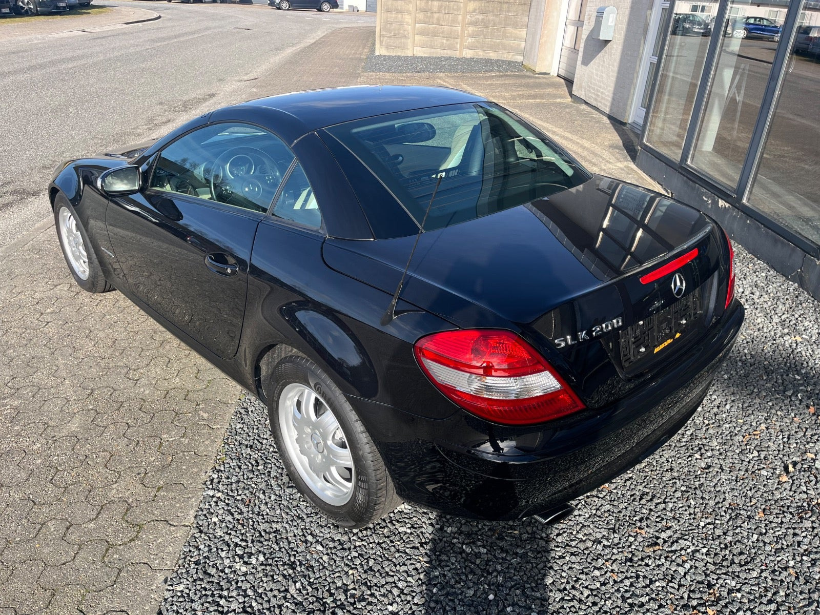 Sort Mercedes SLK200 fra 2005