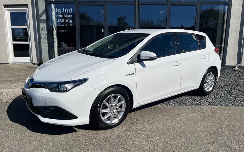 Toyota Auris 1,8 Hybrid H1 CVT