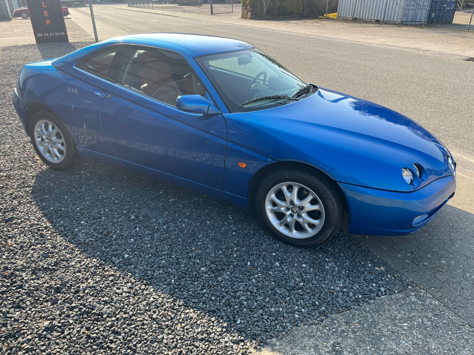 Blå Alfa Romeo GTV fra 2009