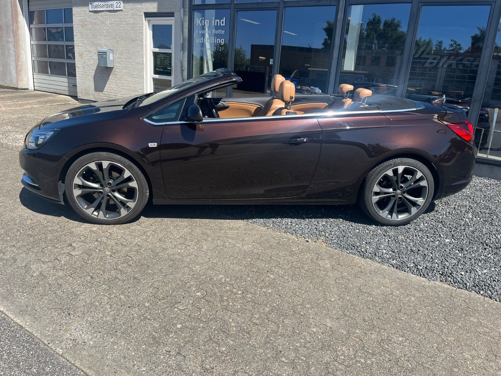 Brun Opel Cascada fra 2017
