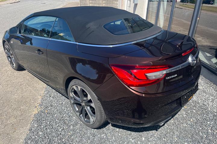 Brun Opel Cascada fra 2017