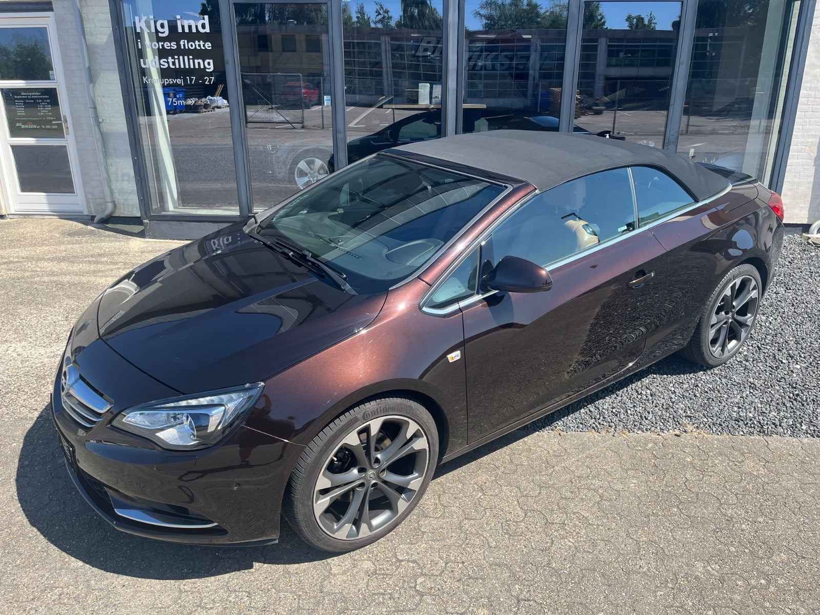 Brun Opel Cascada fra 2017