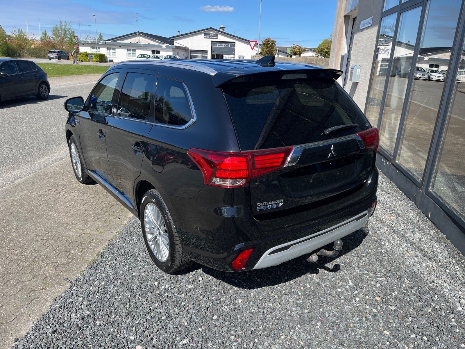 Sort Mitsubishi Outlander fra 2020