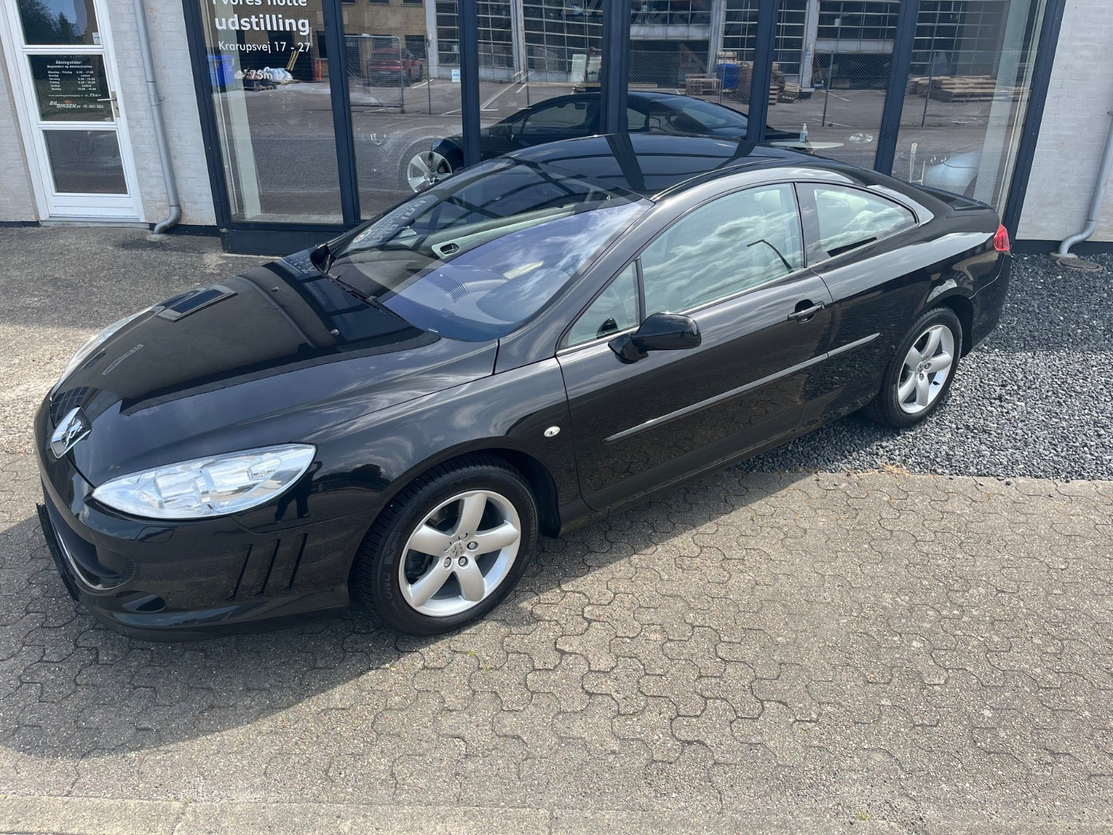 Sort Peugeot 407 fra 2006