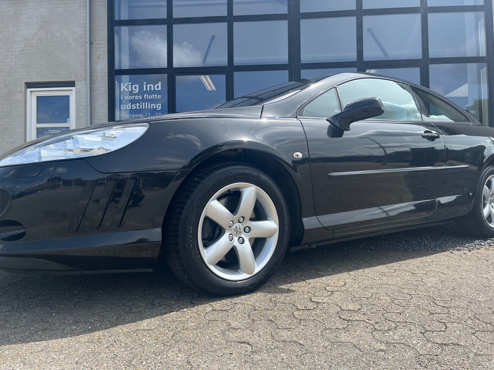 Sort Peugeot 407 fra 2006