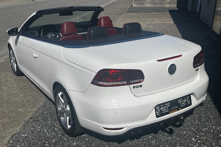 Hvid VW Eos fra 2012
