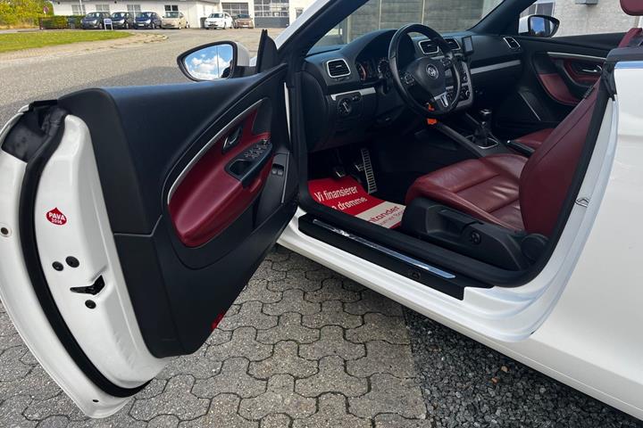 Hvid VW Eos fra 2012