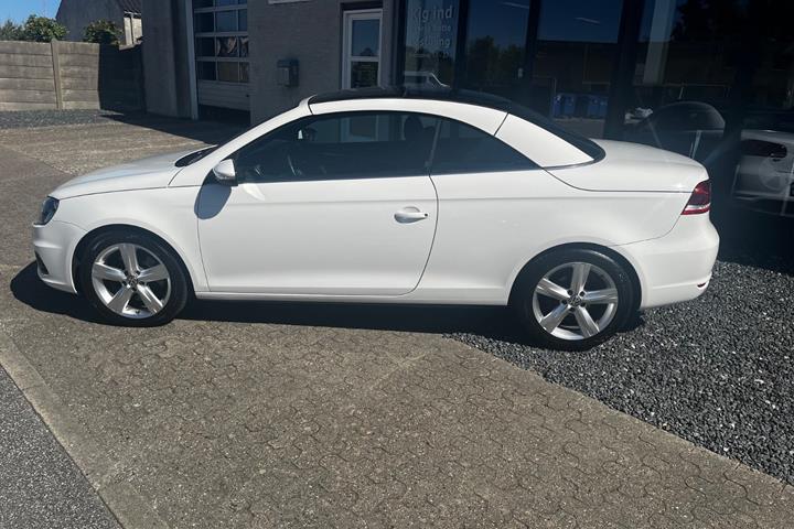 Hvid VW Eos fra 2012