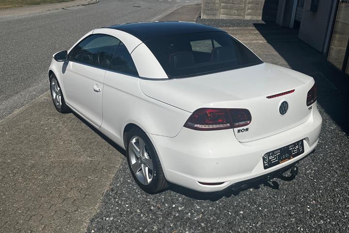 Hvid VW Eos fra 2012